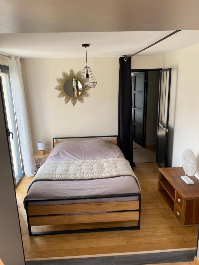 Au cœur de la Pinède de 1 à 4 personnes Vila Langlade Exterior foto