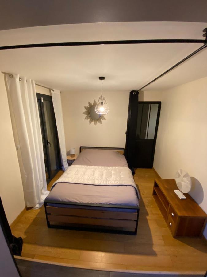 Au cœur de la Pinède de 1 à 4 personnes Vila Langlade Exterior foto
