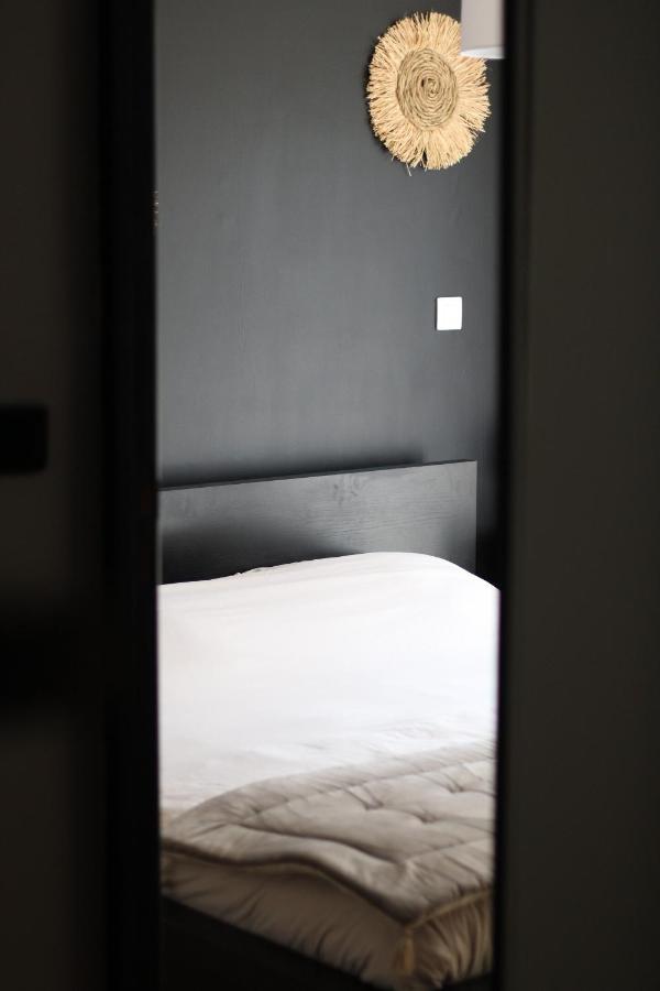 Au cœur de la Pinède de 1 à 4 personnes Vila Langlade Exterior foto